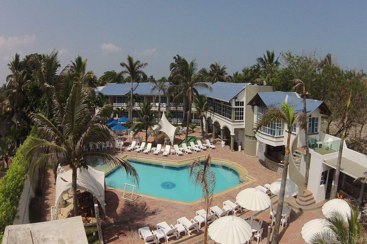Hotel Tropical Inn Playa de Punta Arena Exterior photo